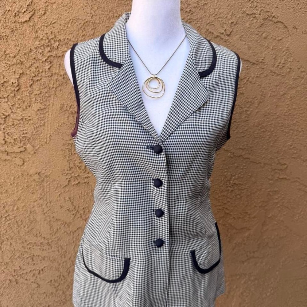 Vintage Gingham button up vest with black plaid and pockets